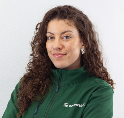 María O. - Diseñadora Gráfica y Creadora de Contenido chez Ecoportátil