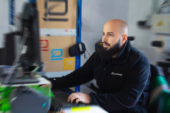 Technicien au travail